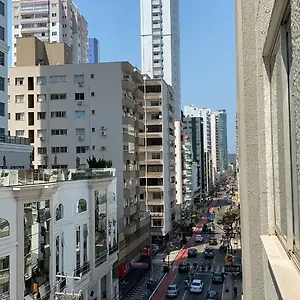ótimo Apto 2 Quartos, Av. Brasil, De Frente, Quadra Mar. , Balneário Camboriú Brasil